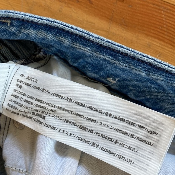 Abercrombie 6/28 - Picture 4 of 6